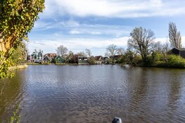 Botsing tussen boten in Agathapark in Krommenie
