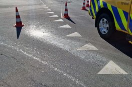 Spekgladde weg: vrachtwagen verliest cacaoboter