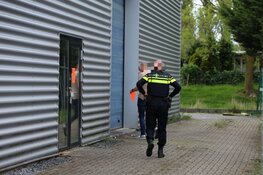 Bedrijfspand waar afgelopen nacht brand ontstond op last van burgemeester afgesloten