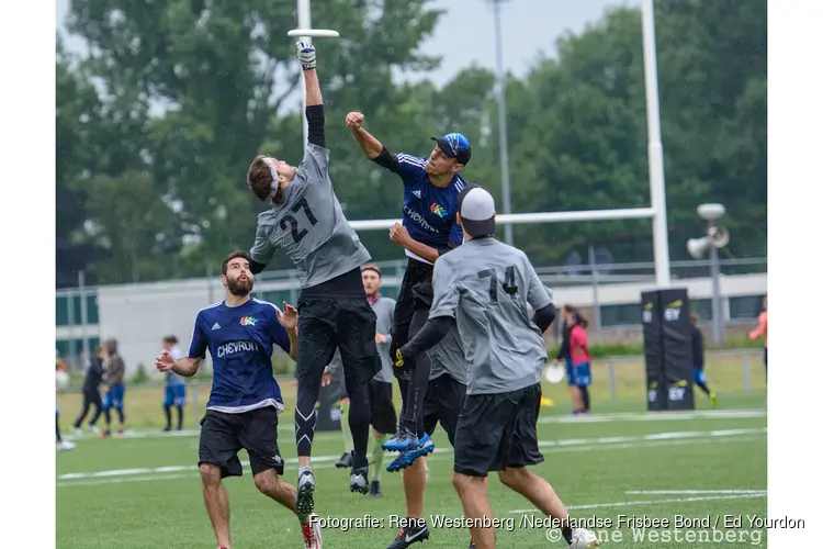 Ontdek Ultimate Frisbee op het Hembrug