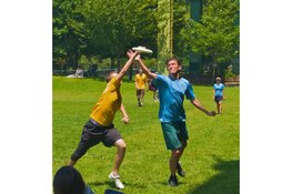 Ontdek Ultimate Frisbee op het Hembrug