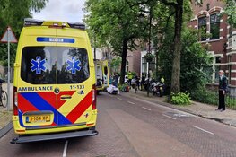 Scooterrijder gewond na botsing met boom