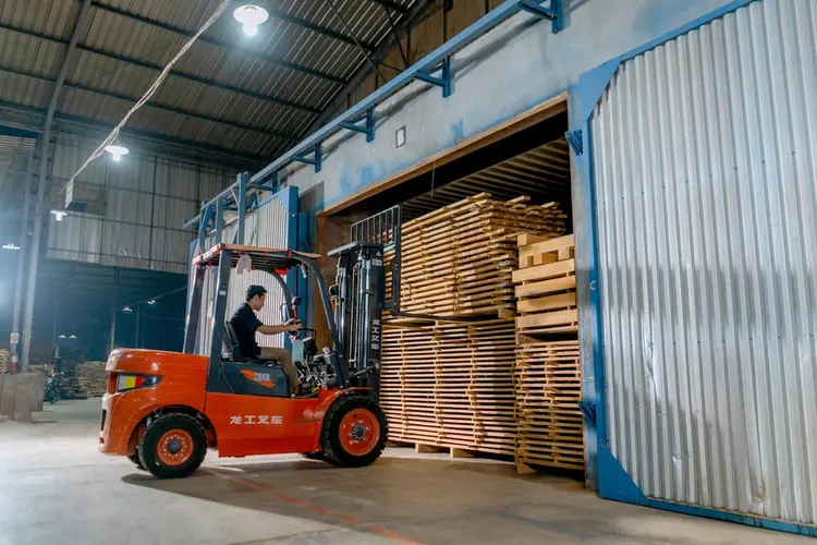 Zo onderhoud je je pompwagens en heftrucks voor maximale efficiëntie