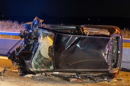 Twee zwaargewonden na aanrijding met pijlwagen op de A8 bij Oostzaan