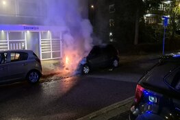 Auto door brand verwoest in Zaandijk