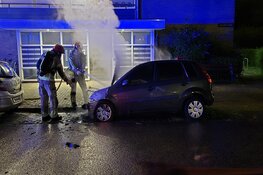 Auto door brand verwoest in Zaandijk