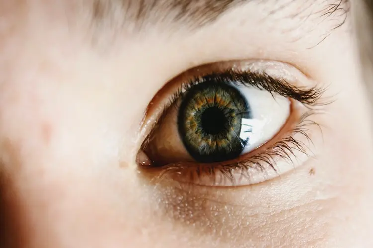 Steeds meer mensen dragen contactlenzen