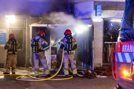 Brand bij kringloopwinkel in Zaandam