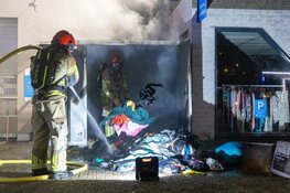 Brand bij kringloopwinkel in Zaandam