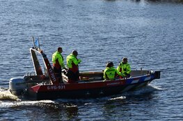 Veel hulpdiensten op de Zuiderlaaik in Oostzaan