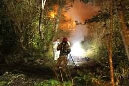 Gestolen scooter in brand in Assendelft