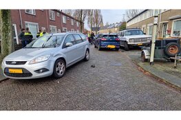 Aanrijding op kruising in Assendelft, vier auto's betrokken