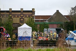 Twee overleden personen aangetroffen in water in Krommenie