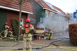 Auto in brand op Starnmeerstraat in Assendelft