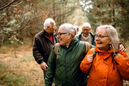 Begin 2025 met een winterwandeling in Zaandam-Zuid. Samen wandelen met Sportbedrijf Zaanstad, een natuurgids en dichter