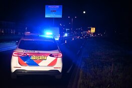 Automobilist rijdt weg na kopstaartbotsing in Krommenie