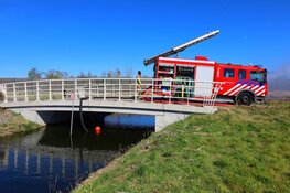 Riet in brand aan Kamgras in Assendelft
