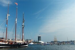 Spektakel in het Noordzeekanaal tijdens SAIL 2025