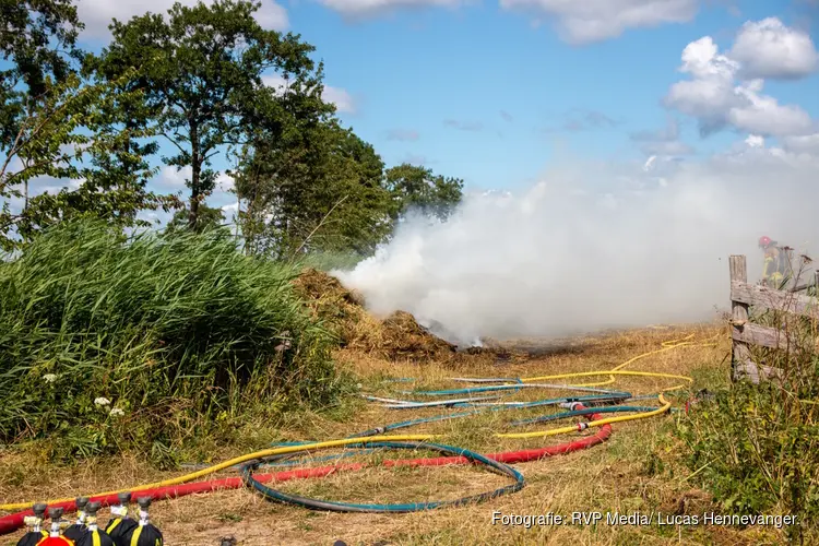 Meerdere brandweerwagens ingezet voor brand in Assendelft