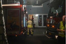 Appartementencomplex ontruimd na brand in Krommenie