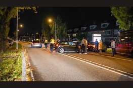 Schade na ongeval tussen twee auto’s op Kepplerstraat in Zaandam
