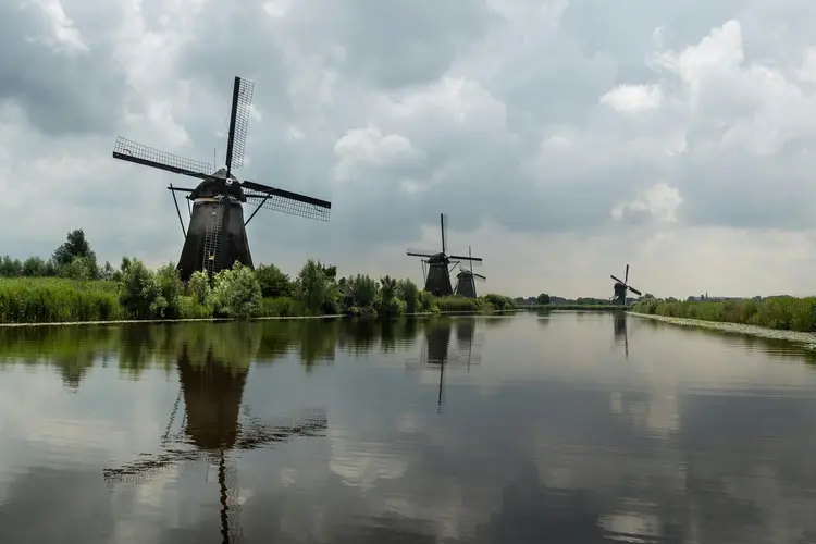 Draaiende wieken en digitale ontspanning in de Zaanstreek