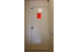 Pandsluiting aan de Zuiddijk in Zaandam