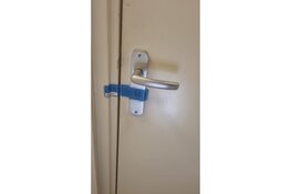 Pandsluiting aan de Zuiddijk in Zaandam