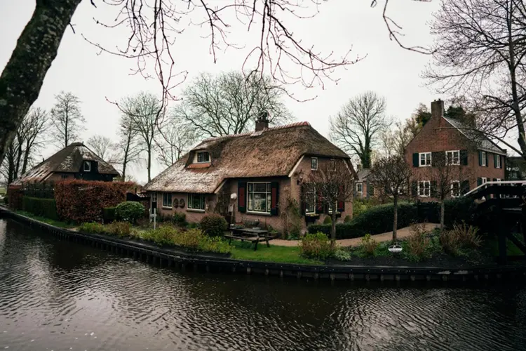 Winterwandeling Giethoorn afsluiten met warme rondvaart