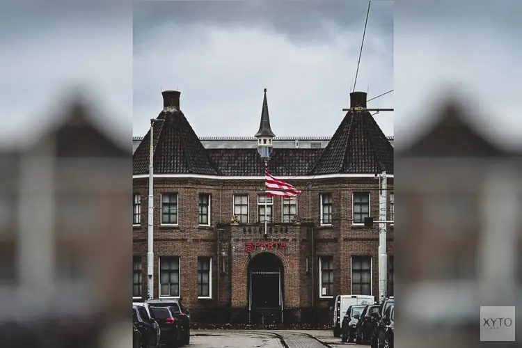 AZ heeft aan één goal genoeg op Het Kasteel