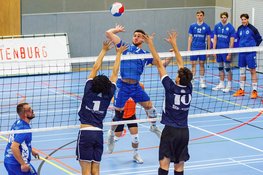 Compaen stoot hoofd bij US