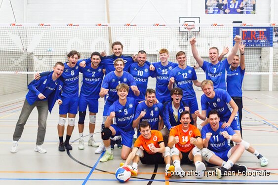 Compaen op roze wolk naar de toppers