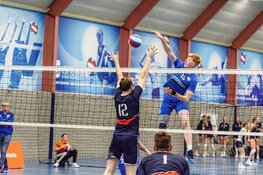 Traditionele vijfsetswinst Compaen op Next Volley