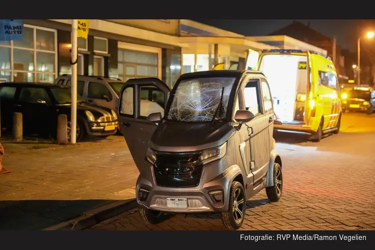 Voetganger gewond na aanrijding met brommobiel. Bestuurder aangehouden