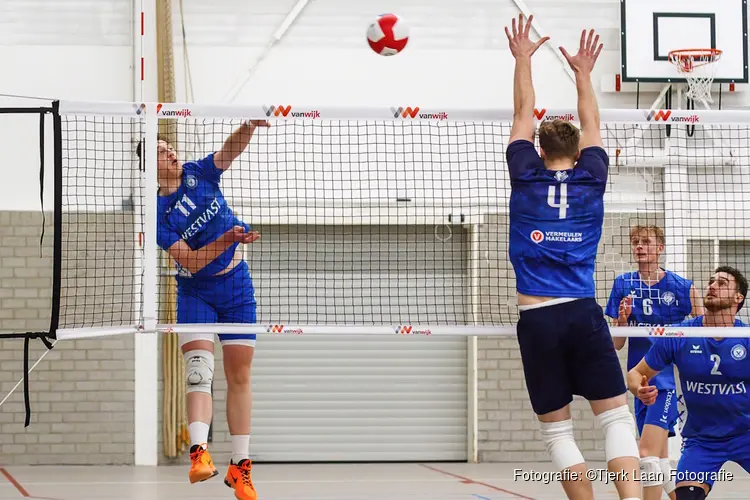 Compaen houdt spanning in topdivisie B