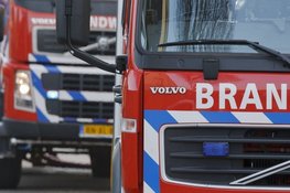 Drie auto’s volledig verwoest door brand in Zaandam