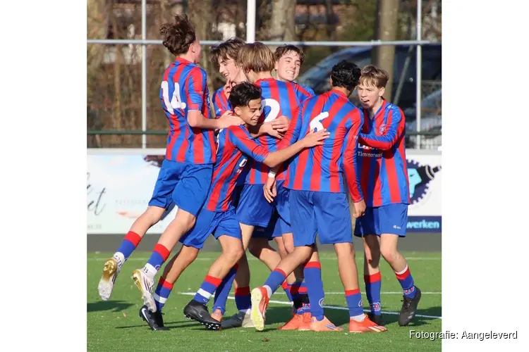 Knappe overwinning van KFC JO15-1 op PEC Zwolle