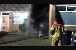 Meerdere kliko's in brand tegen woning in Krommenie
