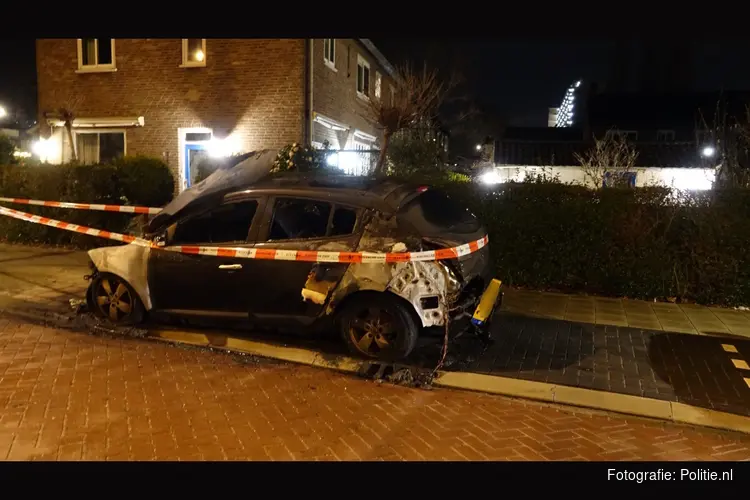 Getuigen gezocht van autobrand aan Kepplerstraat