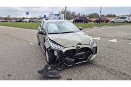 Politieauto betrokken bij ongeval op oprit A8