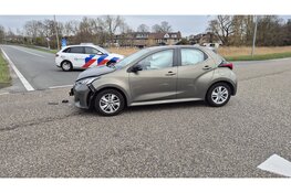Politieauto betrokken bij ongeval op oprit A8