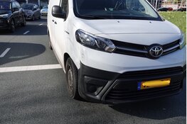 Brand in woning aan de Oostzijde snel onder controle, politie auto in aanrijding met busje