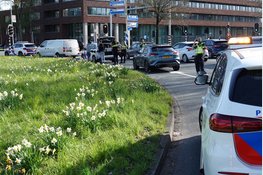 Brand in woning aan de Oostzijde snel onder controle, politie auto in aanrijding met busje