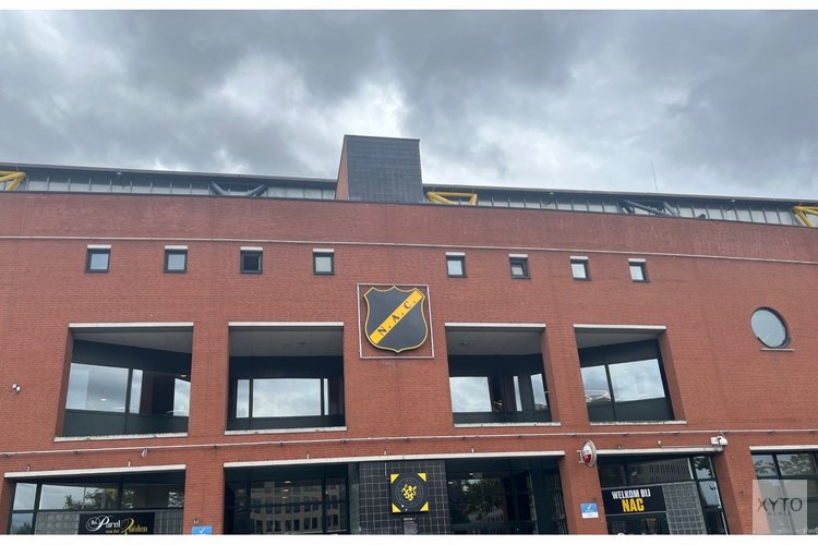 Ajax drukt NAC dieper in de zorgen