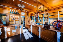 Museumwinkel Albert Heijn op de Zaanse Schans feestelijk heropend