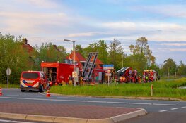 Brand op dak van woning in West-Knollendam