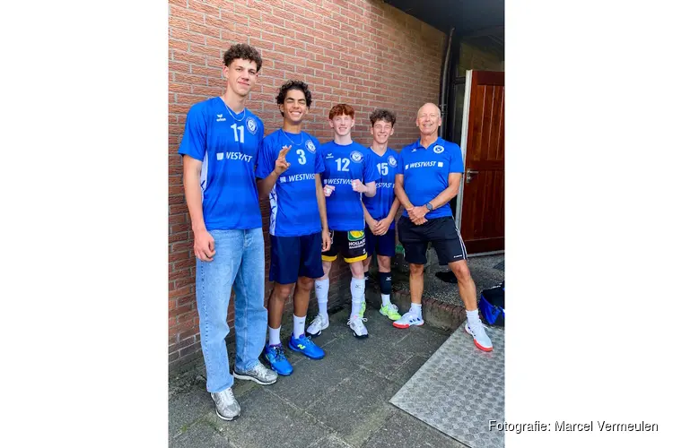 Westvast Compaen met vijf nieuwe talenten superdivisie in