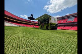 De geavanceerde veldtechnologie van het in Zaandam gevestigde SIS Pitches in actie in negen WK-stadions van 2026 in de VS, Mexico en Canada