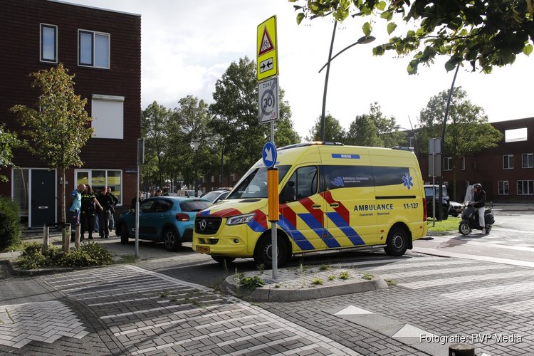 Fietser gewond na aanrijding op Ambachtslaan Assendelft