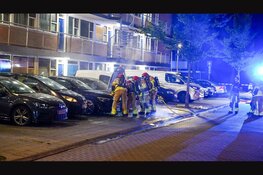 Drie auto’s beschadigd bij nachtelijke autobrand op de Jaspersstraat in Zaandam
